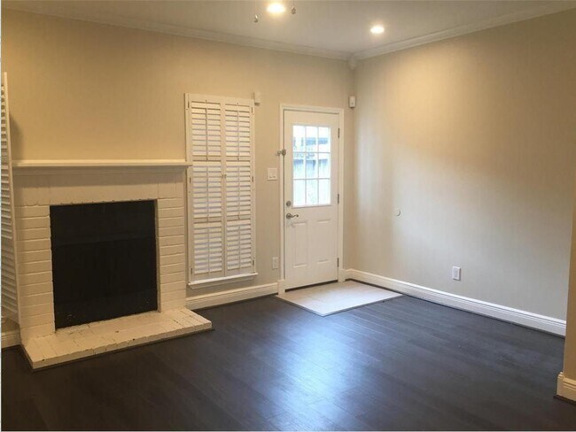 Building Photo - 12550 Piping Rock Dr