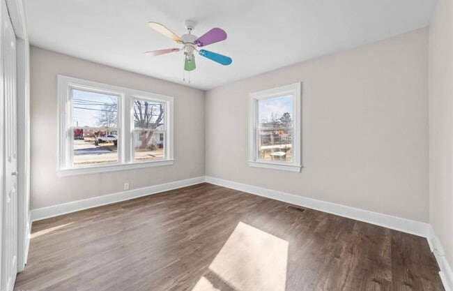 Building Photo - 607 Sykes Ave