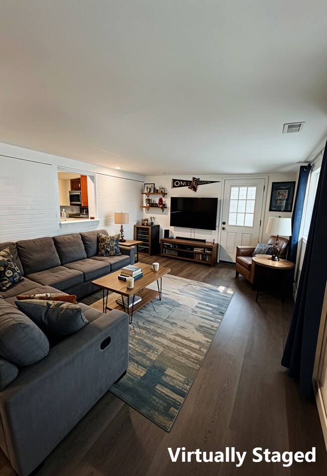 Building Photo - 4 Bedroom Home for Rent in University City!