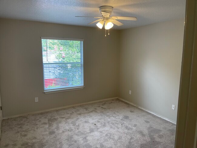 Building Photo - 1829 Shay Lin Ct