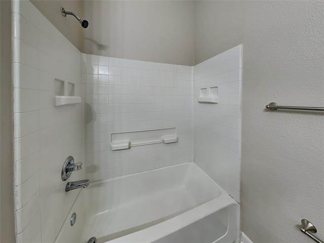 Building Photo - 2707 Whisper Ct
