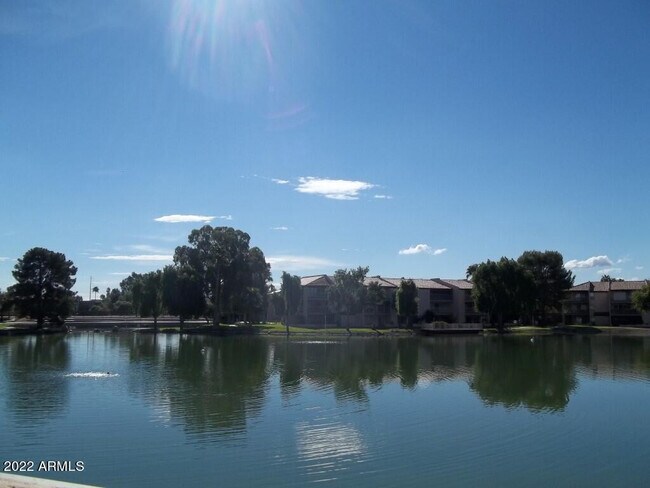 Building Photo - 11666 N 28th Dr