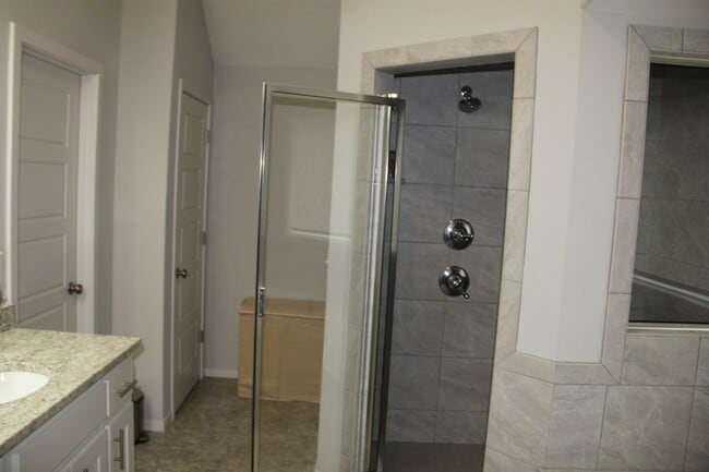 Building Photo - 20469 W 108th St