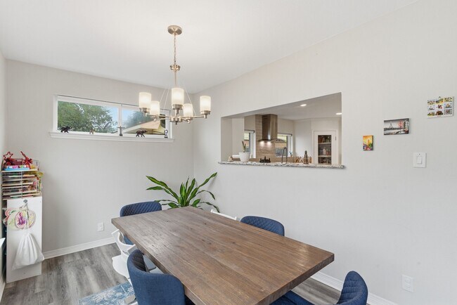 Building Photo - 5807 Ettrick Dr