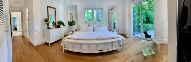 Building Photo - 12020 NE 5th Ave