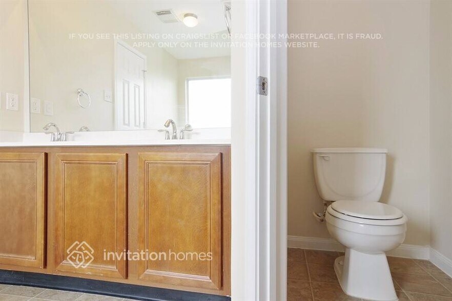 Building Photo - 16114 Majestic Glen Ln