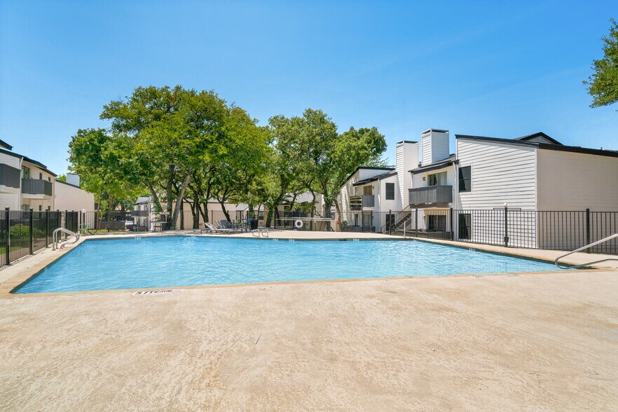 Tides on Boca Raton North 708 Quail Wood Ln Fort Worth TX 76112