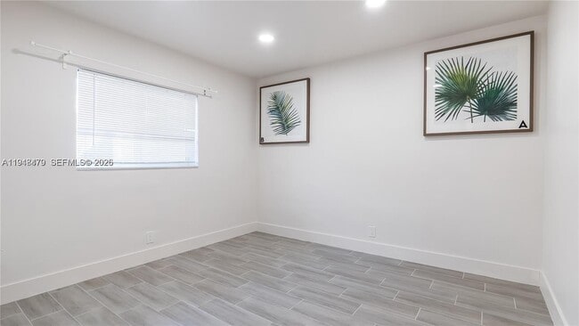 Building Photo - 1702 SW 20th St