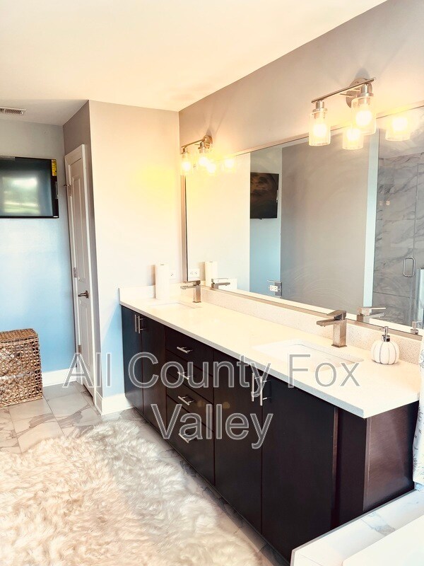 Building Photo - 3078 Longcommon Pkwy
