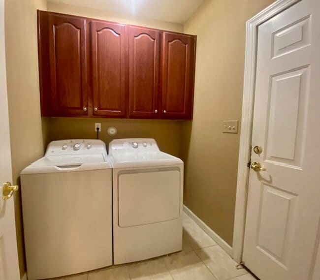 Building Photo - Single Family home in Lake Powell Forest! ...