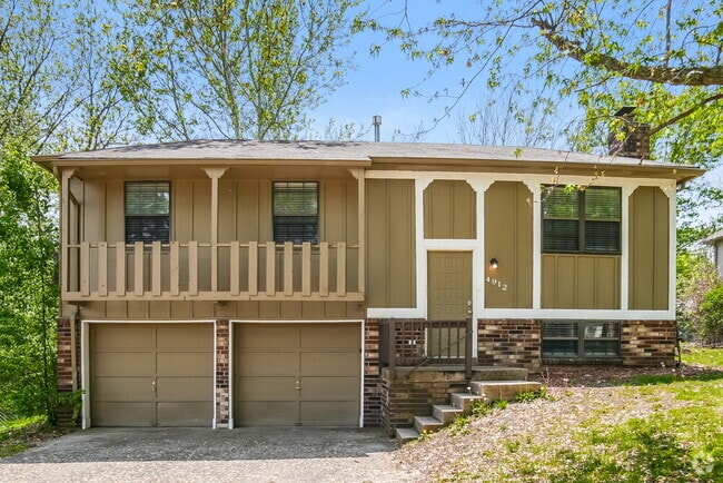Building Photo - 4912 NW Pennington Ln