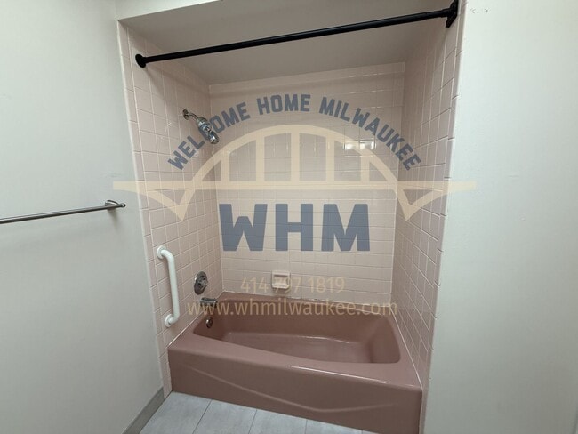 Building Photo - 4325 N 142nd St