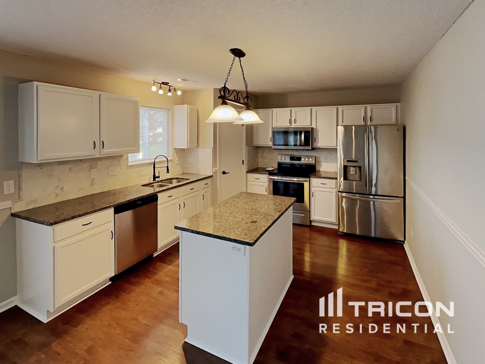 Building Photo - 5705 Waterpoint Dr