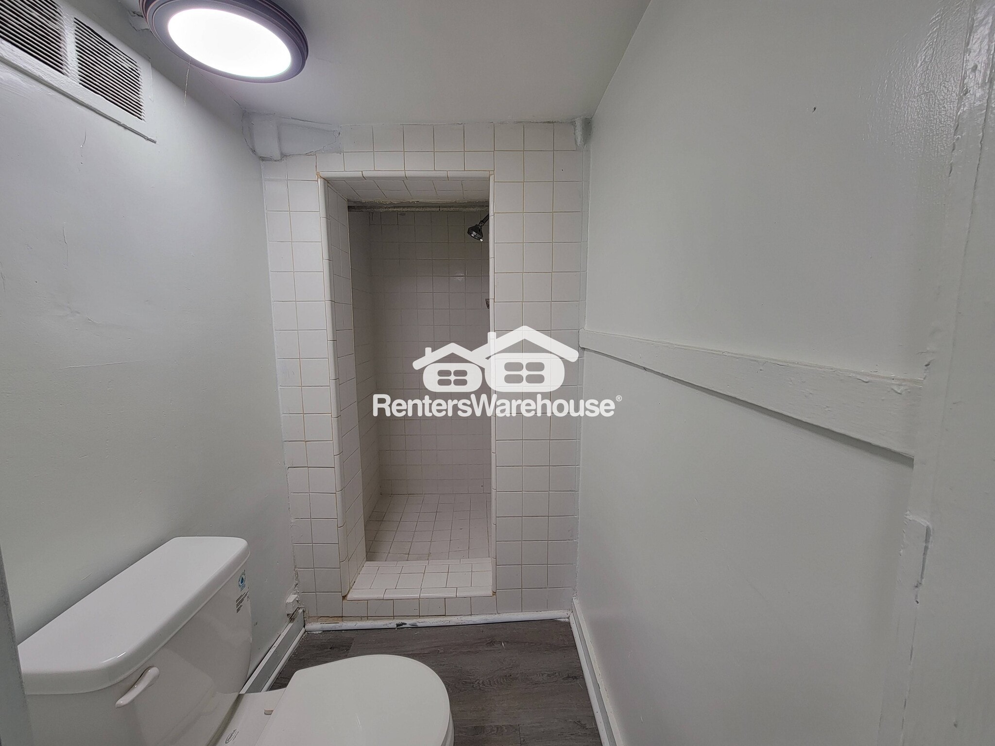 Building Photo - 1056 Regent St SW