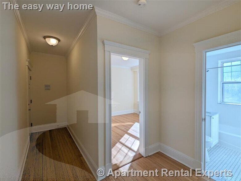 Building Photo - 22 Chauncy St