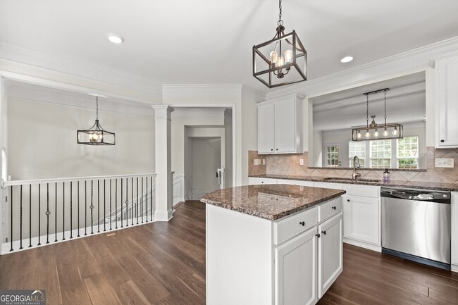 Building Photo - 4637 Wehunt Commons Dr