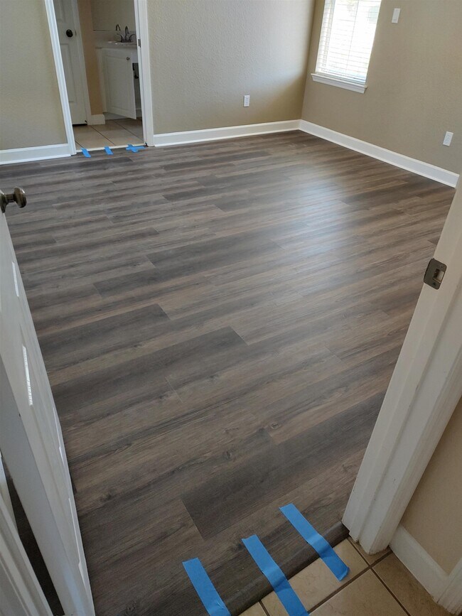 Building Photo - 3324 Calumet Dr