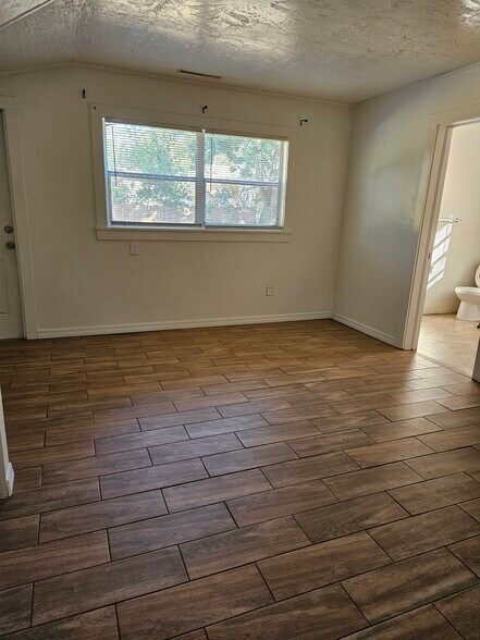 Master Bedroom - 1363 Tioga Ave