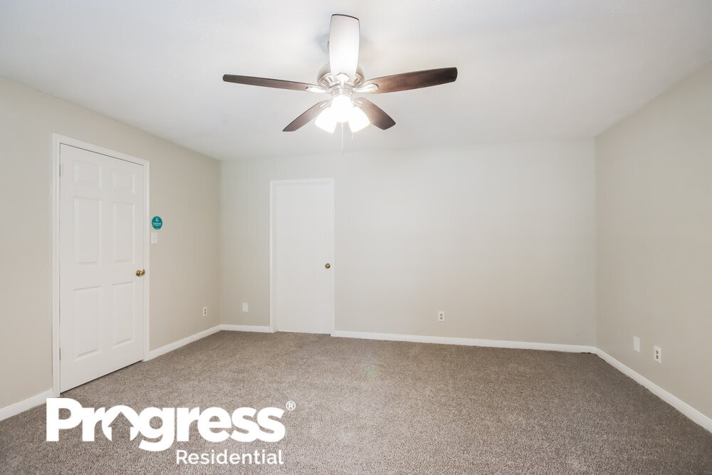 Building Photo - 5618 Forest Timbers Dr