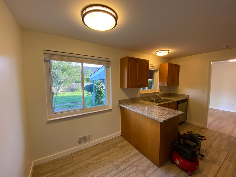 Building Photo - 50 E Weaver Pl