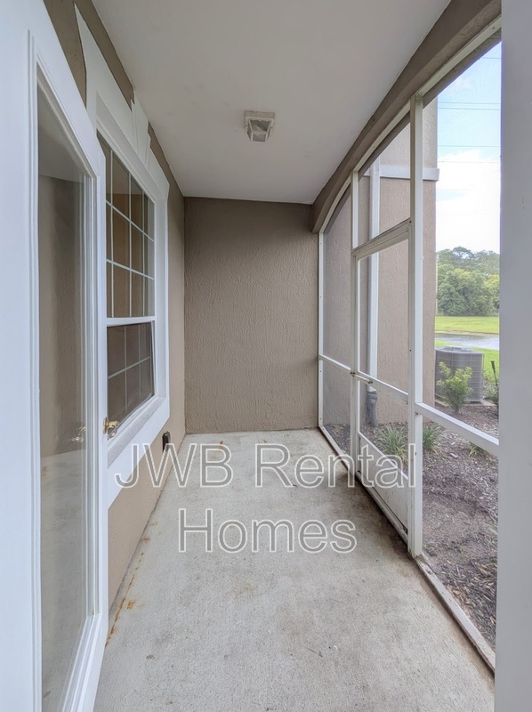 Building Photo - 10550 Baymeadows Rd