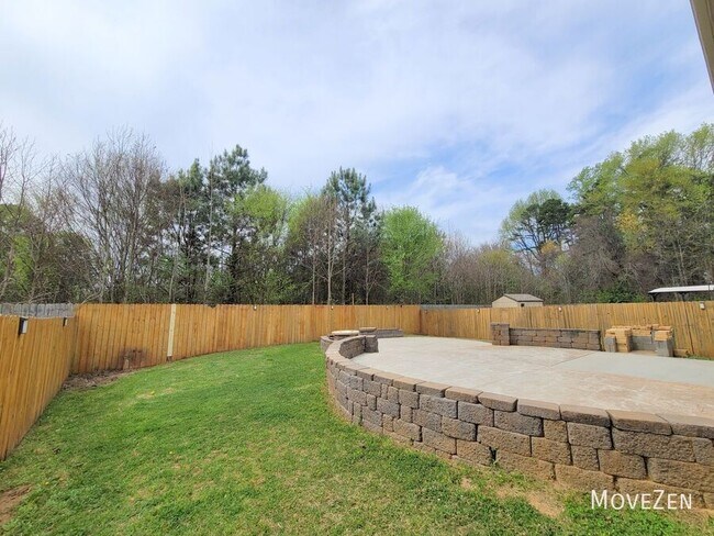 Building Photo - 7136 Pitzer Dr