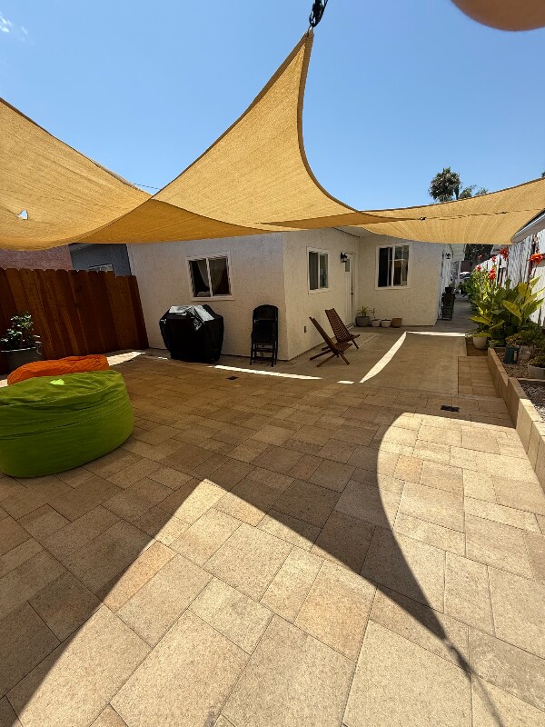 Building Photo - 1413 Tobias Dr