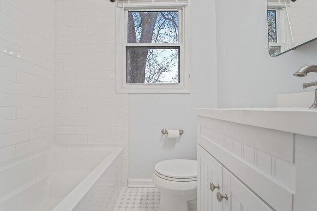 Building Photo - 6339 Old Plank Rd