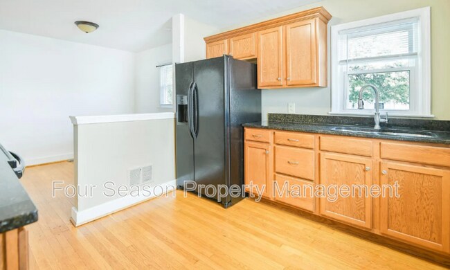 Building Photo - 139 Belview Ave