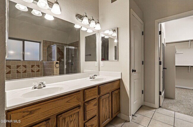 Building Photo - 12809 Tierra Alexis Dr