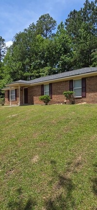 Building Photo - 3 Bedroom House in Hephzibah For Rent.
