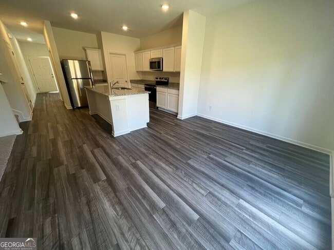 Building Photo - 7731 Sudbury Cir