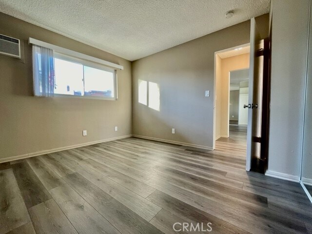 Building Photo - 686 E Cottonwood Rd