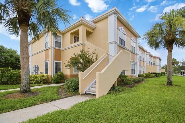 Building Photo - 1000 Villagio Cir