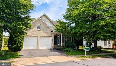 Building Photo - 13868 Piedmont Vista Dr