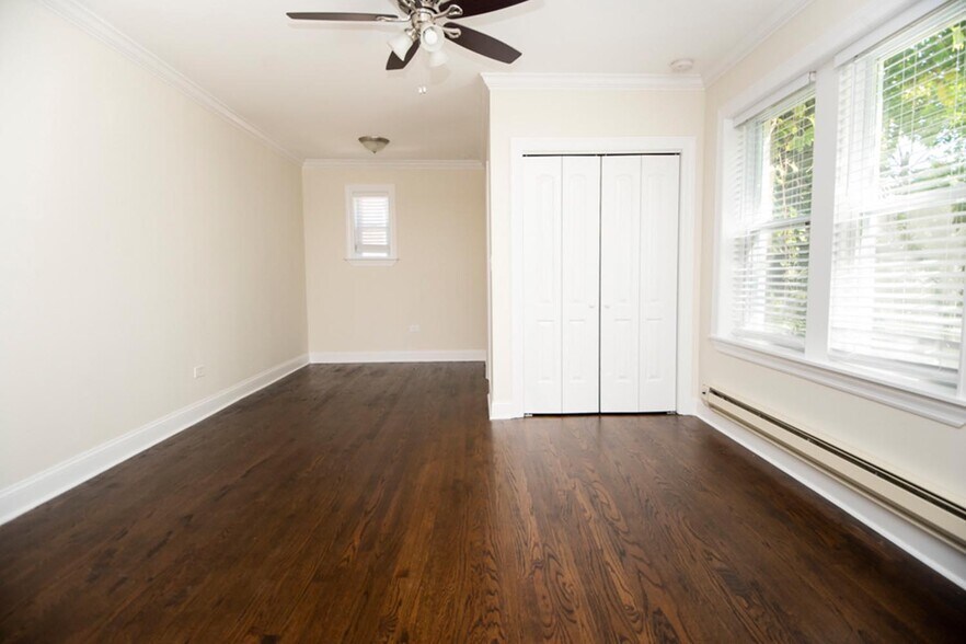 Building Photo - 2133 N Dayton St