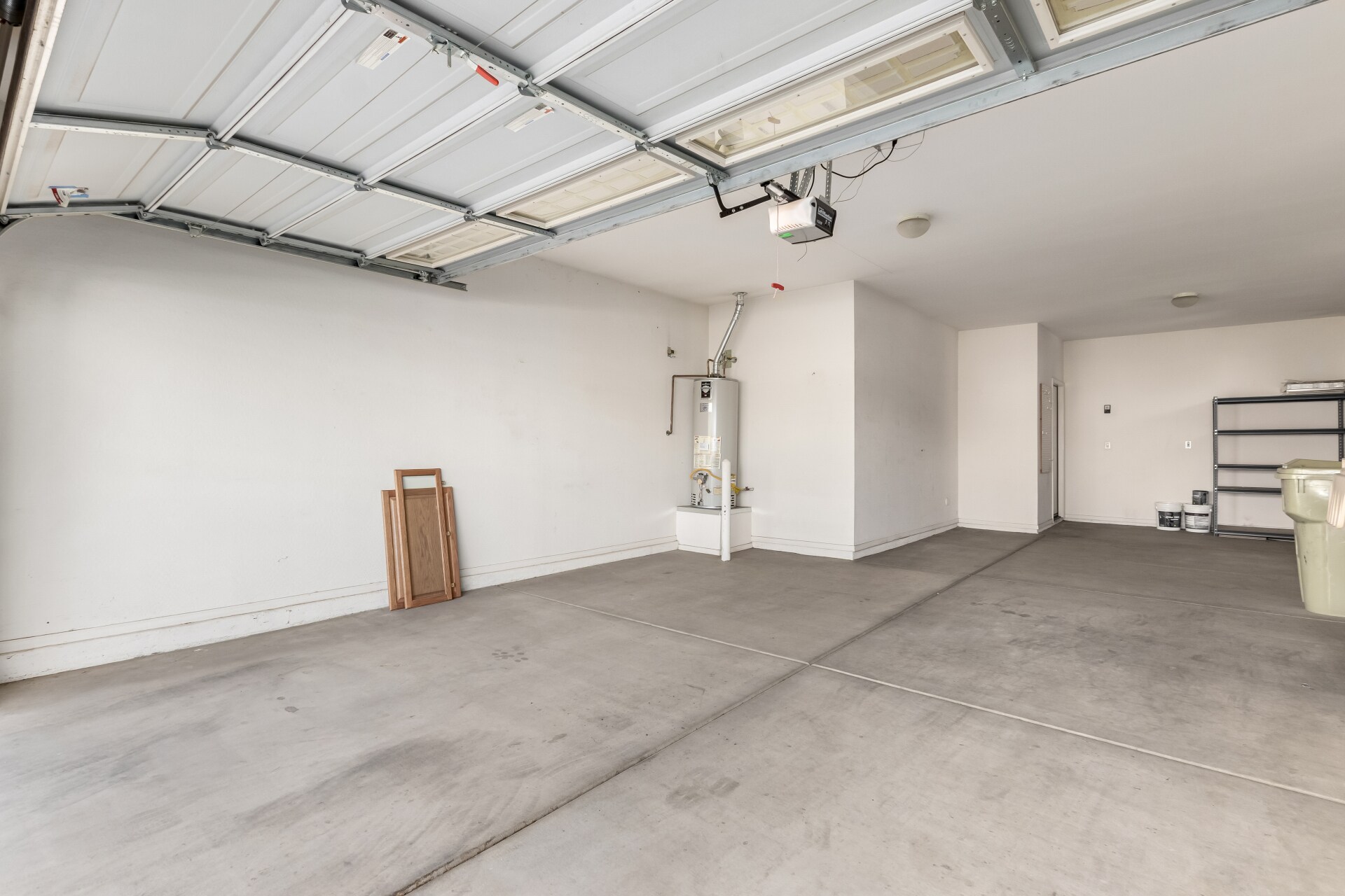 Building Photo - 7402 N 88th Ln