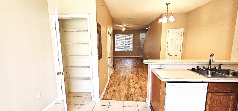 Building Photo - 8775 Christie Dr