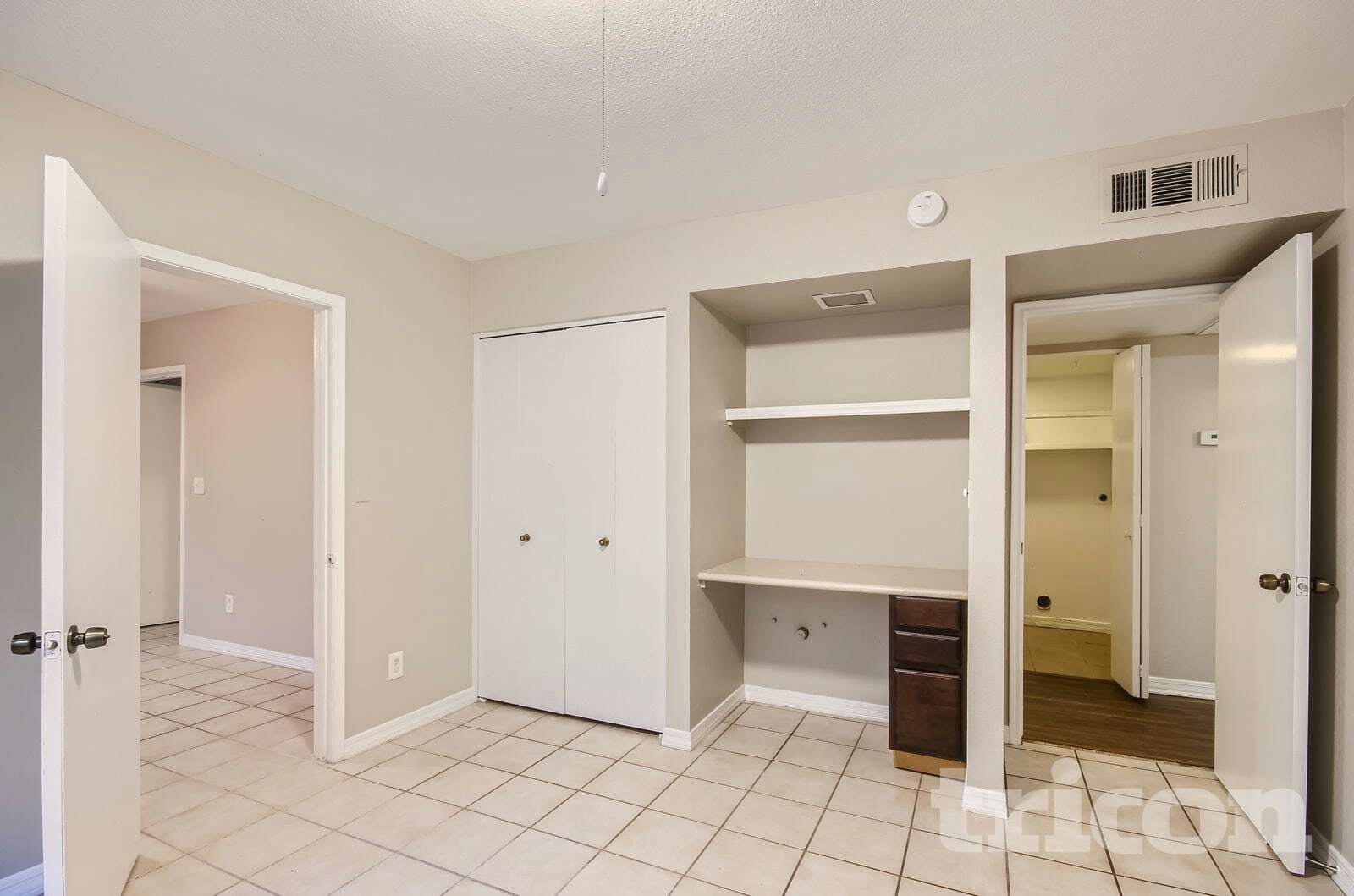 Building Photo - 13605 N 24th Ave