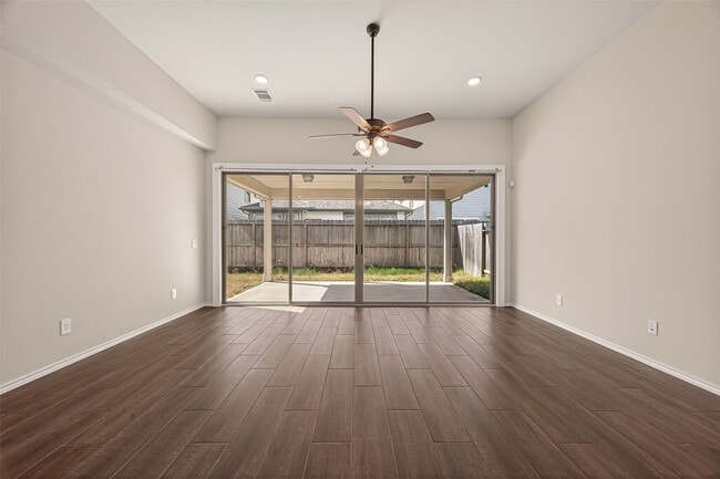 Building Photo - 3405 Knighton Hill Dr