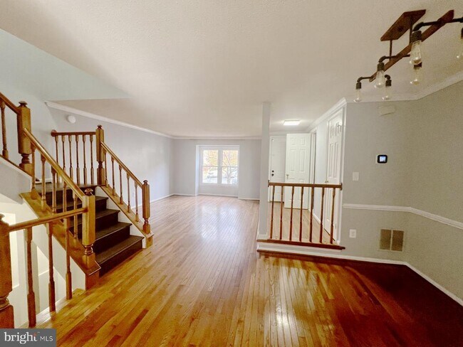 Building Photo - 11570 Hill Meade Ln