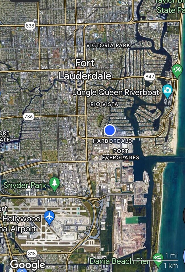 Building Photo - 1490 SE 15th St