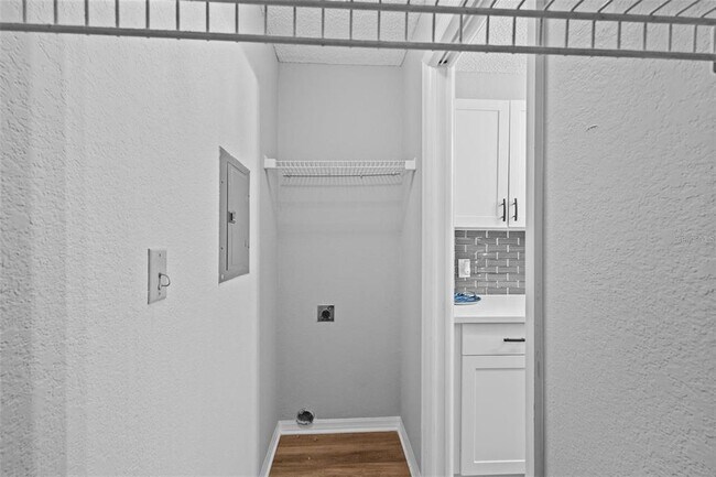 Building Photo - 10265 Gandy Blvd N