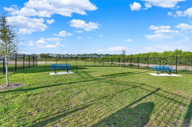 Building Photo - 1993 Sarah St