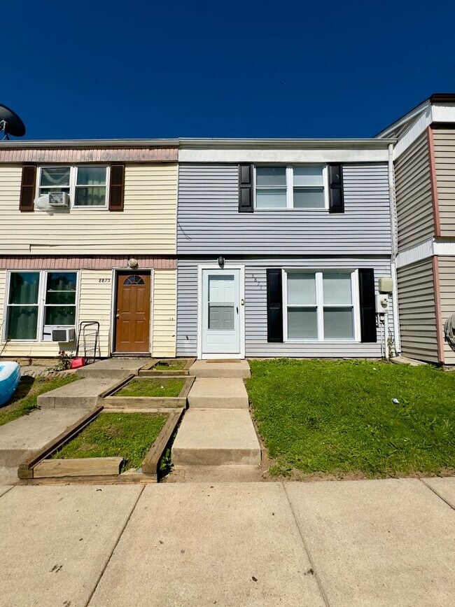 Primary Photo - Charming 3Bed/1.5Bath Townhome in Rosedale