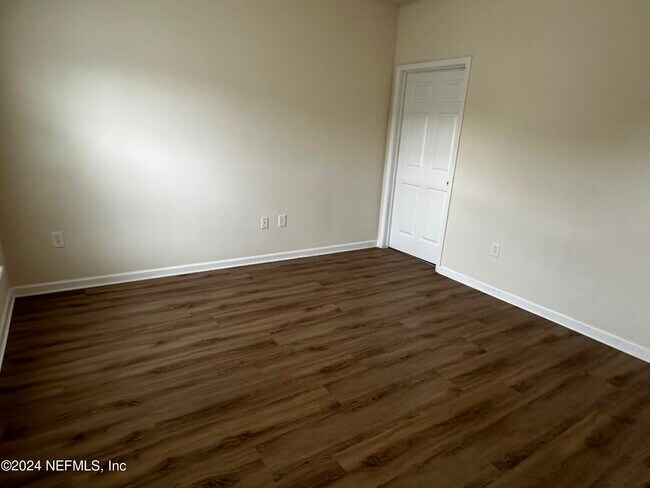 Building Photo - 4920 Key Lime Dr