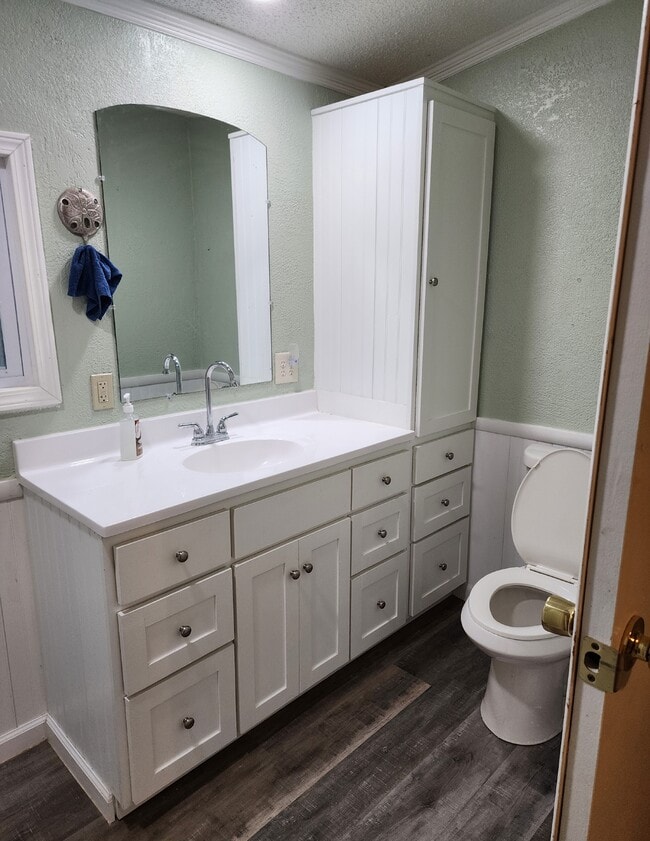 Building Photo - 569 Nicklaus Cir