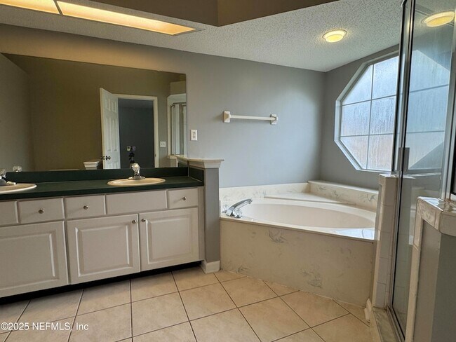 Building Photo - 9841 Staple Inn Ct