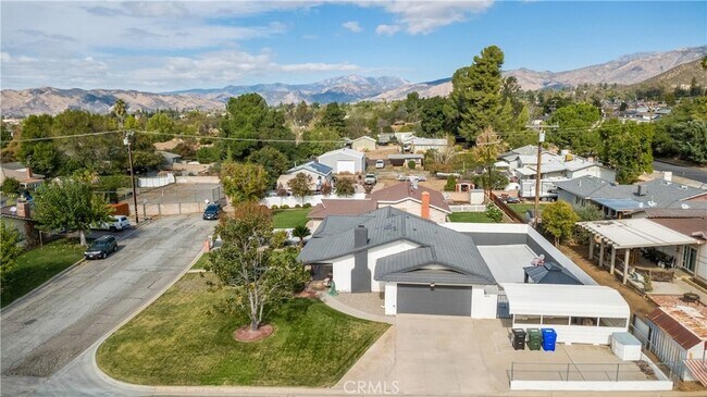 Building Photo - 12951 Cascade St