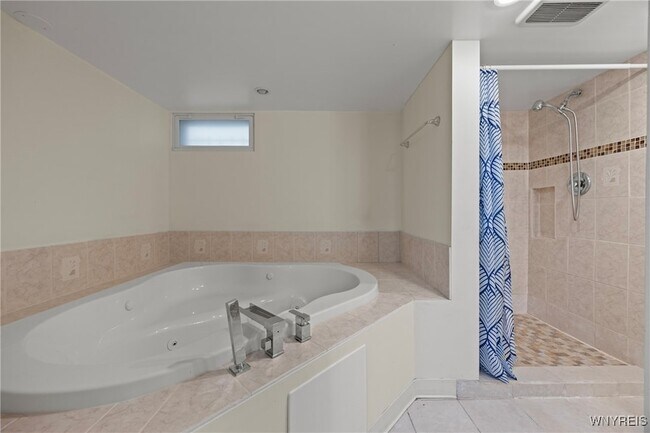 Building Photo - 80 Capen Blvd